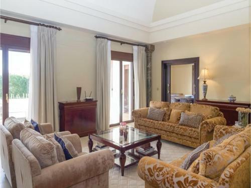 Four-bedroom Holiday Home In Villanueva De Algaidas