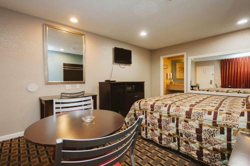 Motel Palace Inn - Channelview