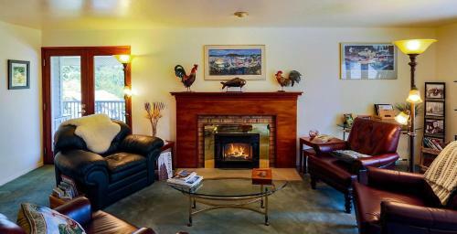 Hillside House Bed And Breakfast