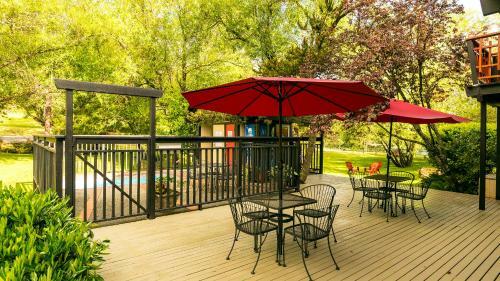 Hotel Discovery Inn