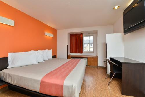 Motel 6 Meridian