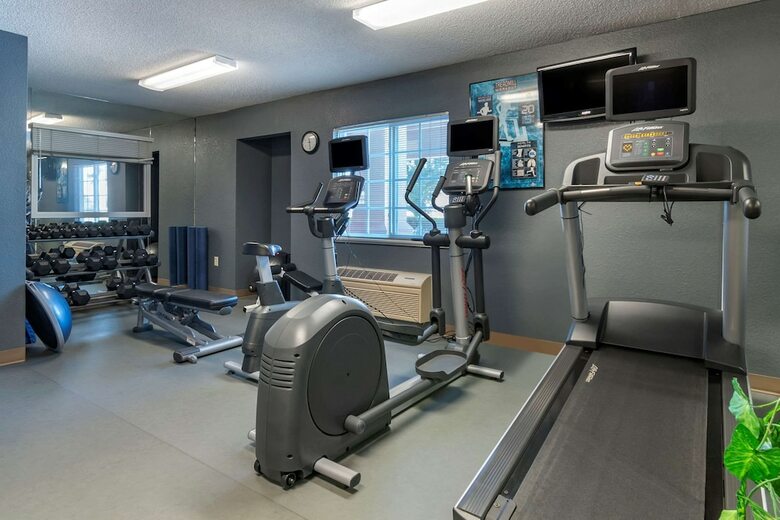 Hotel Candlewood Suites Emporia