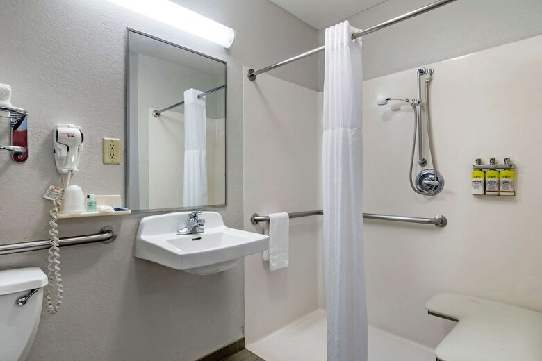 Hotel Candlewood Suites Emporia