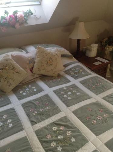 Toad Hall Manor Bed And Breakfast
