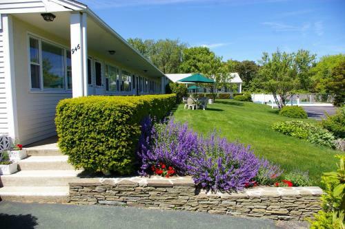Chatham Highlander Motel
