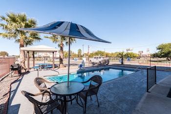 Motel 6 Eagle Pass Lakeside