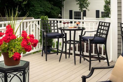 Bed & Breakfast Old Harbor Inn