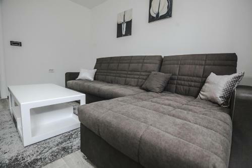 Kristal Apartmani