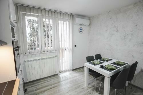Kristal Apartmani
