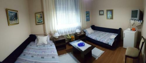 Hostal Guest House Major