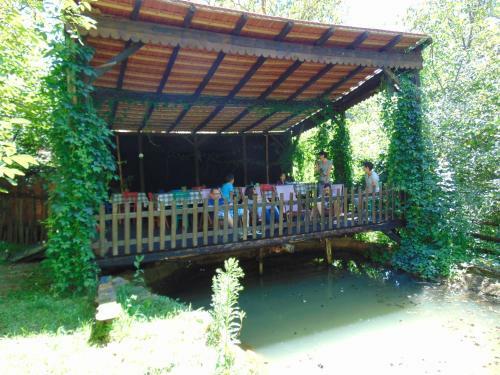 Hostal Ethno Village Slatkovac