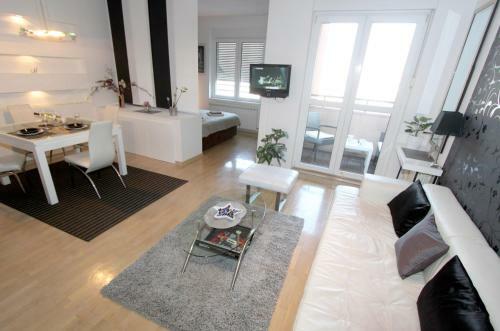 Apartment Silver Star