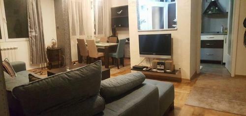 4U Apartment
