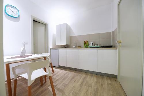 L9 Top Central Rooms And Apartments 2