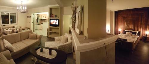 Hostal French Chic House