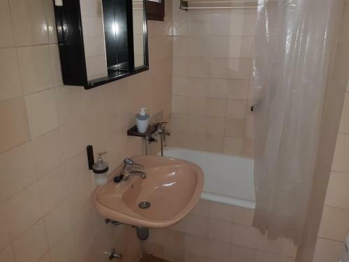 Ra Apartment