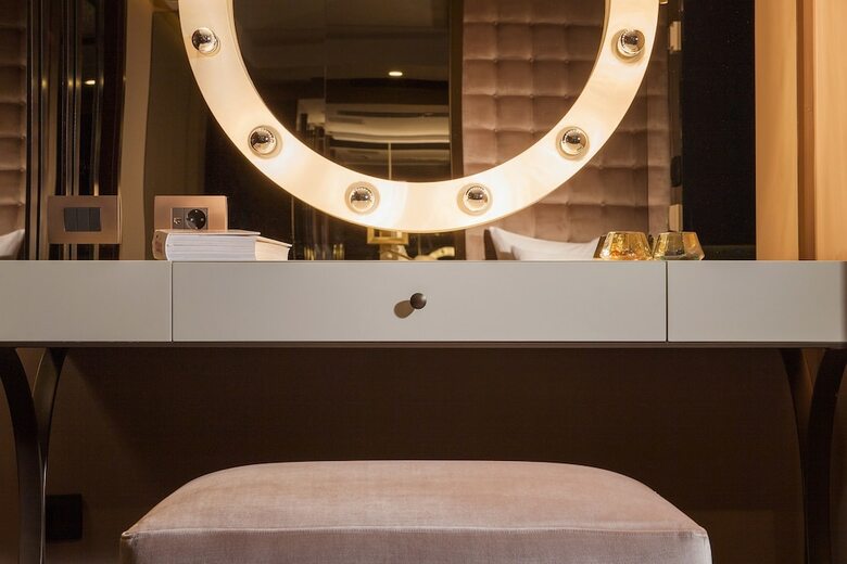 Saint Ten Hotel
