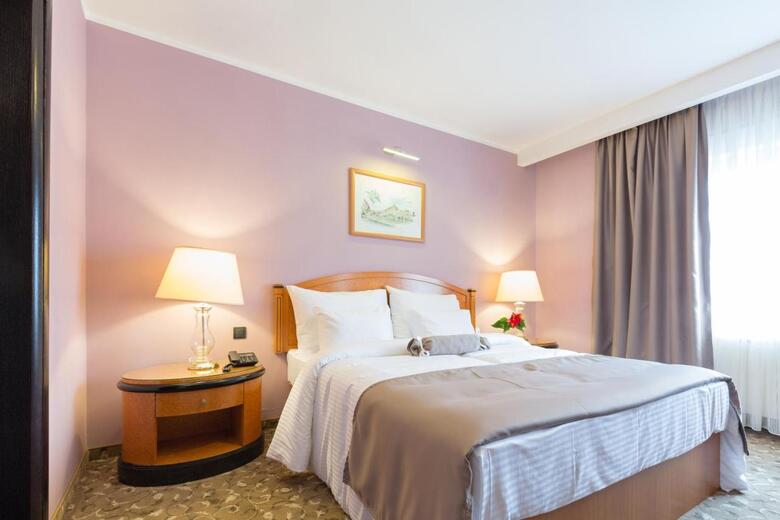 Hotel Sterling Garni