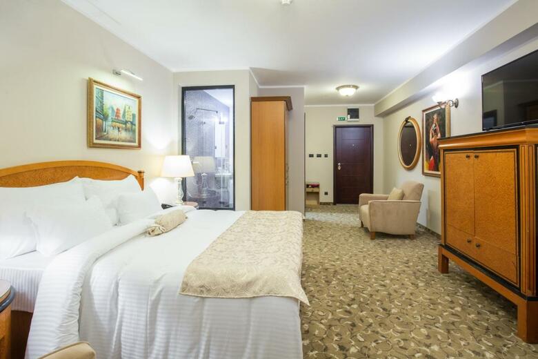Hotel Sterling Garni