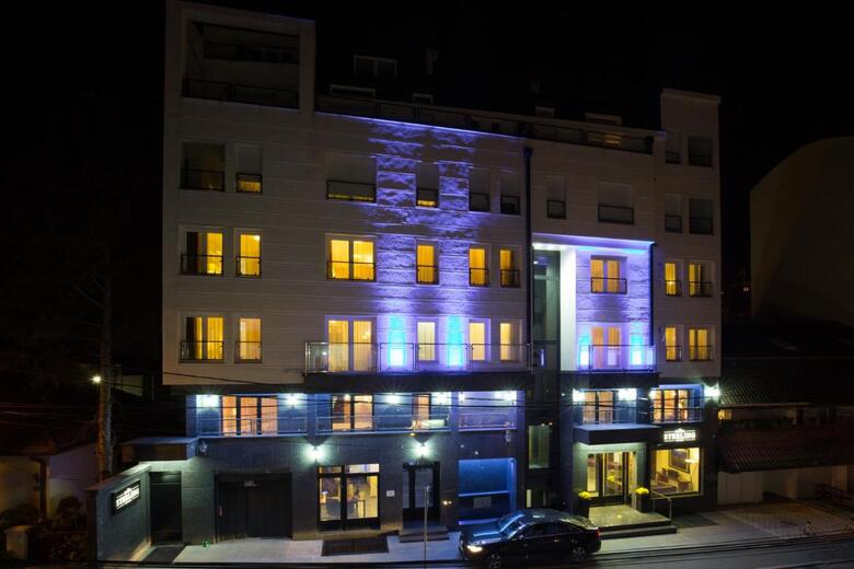 Hotel Sterling Garni