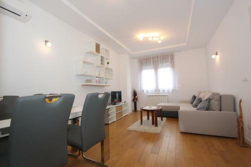 Apartment Diona Blok A