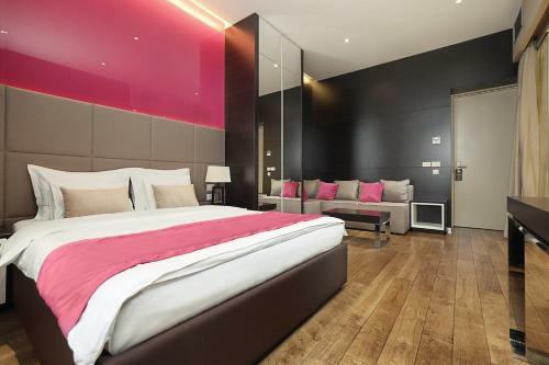 Hostal Maccani Luxury Suites