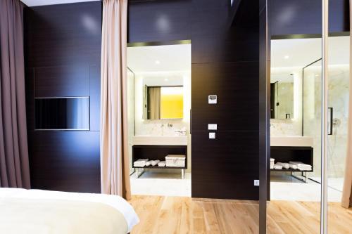 Hostal Maccani Luxury Suites