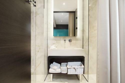 Hostal Maccani Luxury Suites
