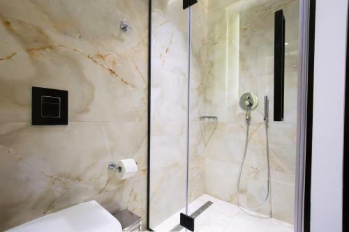 Hostal Maccani Luxury Suites