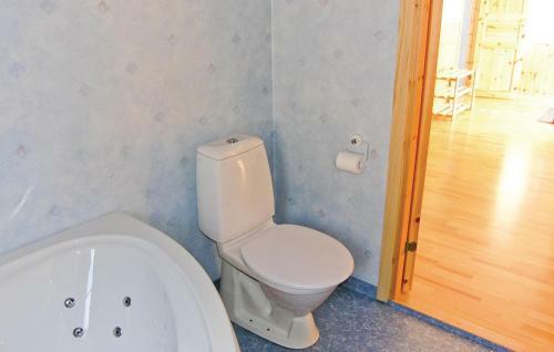 Holiday Home Tanum Norra Backa Fj�llbacka IV