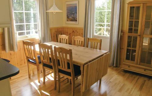 Holiday Home Tanum Norra Backa Fj�llbacka IV