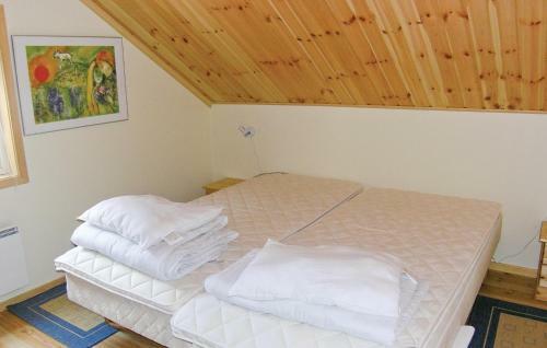 Holiday Home Tanum Norra Backa Fj�llbacka IV