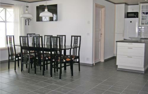 Four-bedroom Holiday Home Vittaryd With Sea View 08