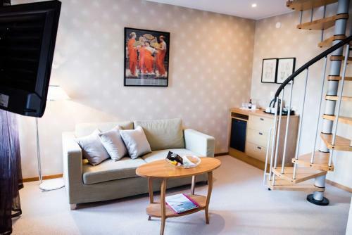 Nyn�sg�rden Hotell & Konferens