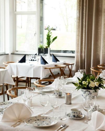 Ekebacken Hotell & Konferens