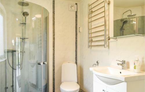 One-bedroom Holiday Home In Sjotorp