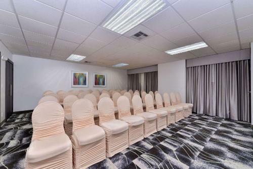 Hotel Inn At Stonebriar