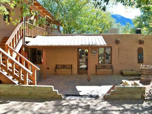 Kelly Place Bed & Breakfast