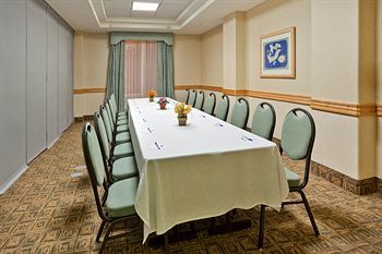 Holiday Inn Express Hotel & Suites Vacaville