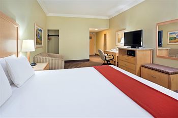 Holiday Inn Express Hotel & Suites Vacaville