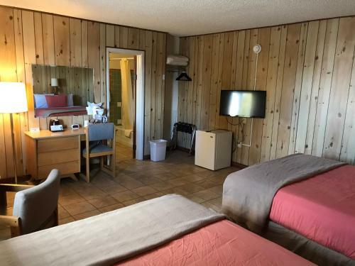 Motel White Eagle Inn & Family Lodge