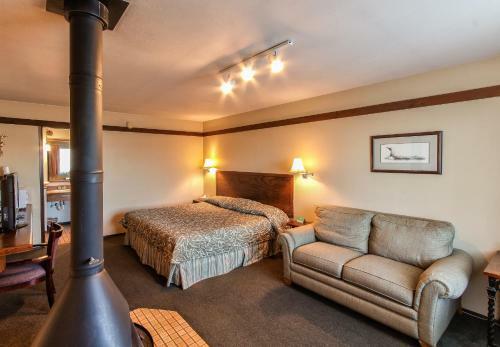 Posada Islands Inn