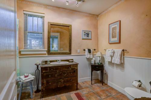 Longboard Inn Bed And Breakfast