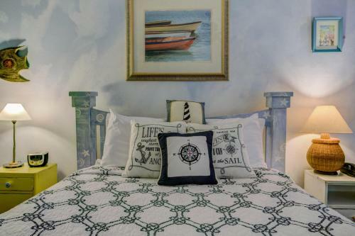 Longboard Inn Bed And Breakfast