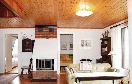 Four-bedroom Holiday Home In Vejbystrand