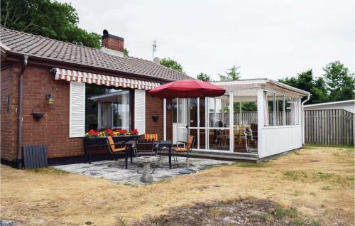 Four-bedroom Holiday Home In Vejbystrand
