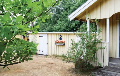 Four-bedroom Holiday Home In Vejbystrand