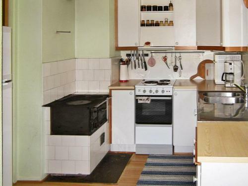 Two-bedroom Holiday Home In Hj�lteby 1