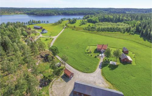 Two-bedroom Holiday Home With Lake View In Dals Ed