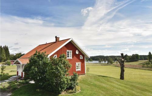 Two-bedroom Holiday Home With Lake View In Dals Ed